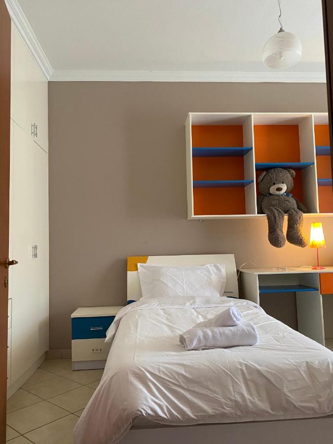 Cloud8 Apt With Castle View, 7Km From The Beach Lezhe Exterior photo